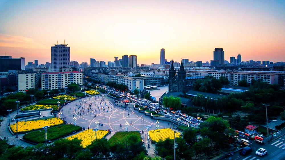 鞍山，东北工业城的辉煌历程与传承之光